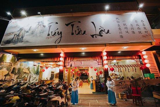 Tuy Tuu Lau